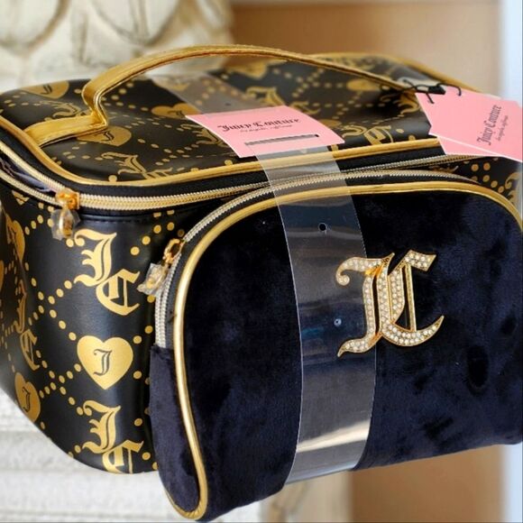 Juicy Couture Logo Heart Cosmetic Case Set - Picture 2 of 6